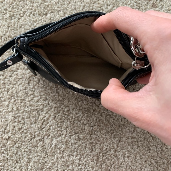 Coach wristlet - Picture 3 of 3